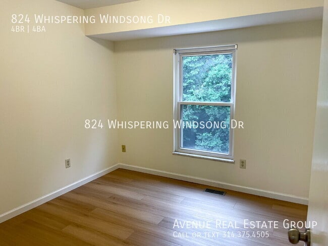 Building Photo - 824 Whispering Windsong Dr