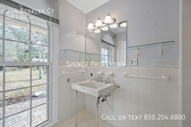 Building Photo - 254 Berkley Ct