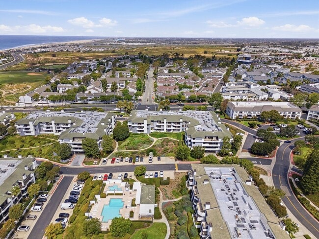 Building Photo - Fully Remodeled Coastal Condo in Villa Balboa | 2 Bed, 2 Bath