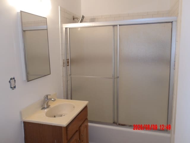 Bathroom - 10040 Pomering Rd