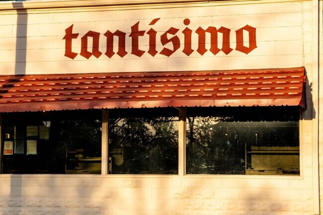 Building Photo - 119 Acklen Park Dr