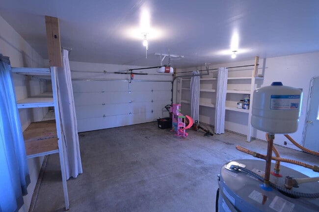 Building Photo - 3 bed 2 bath near Carrie Blake Park, in Sequim