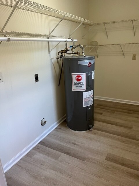 Laundry Area with Storage - 1129 Leaf Ave