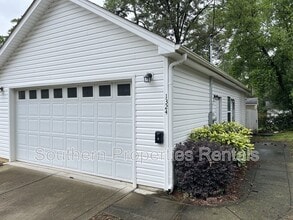 Building Photo - 1324 Jordan St