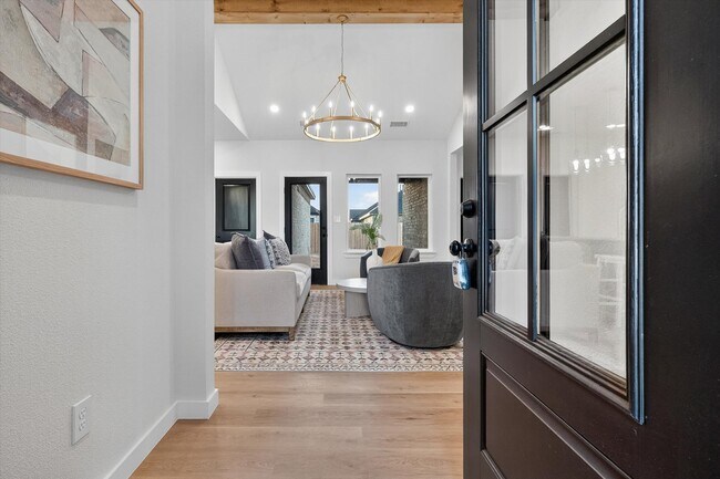 Building Photo - 1415 Farmhouse Ave