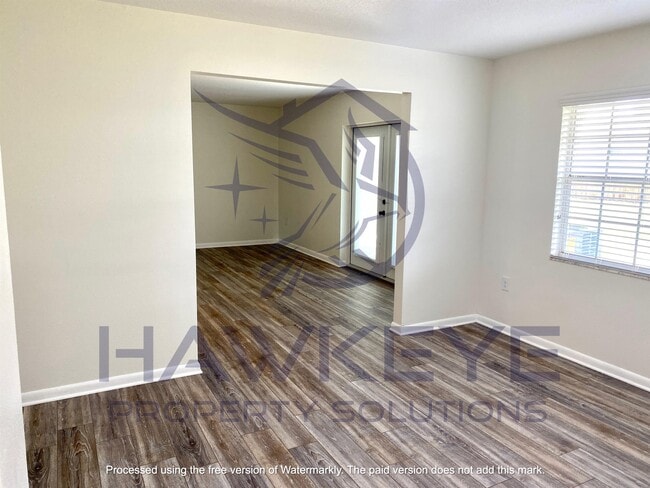 Building Photo - 2033 Dunbarton Way