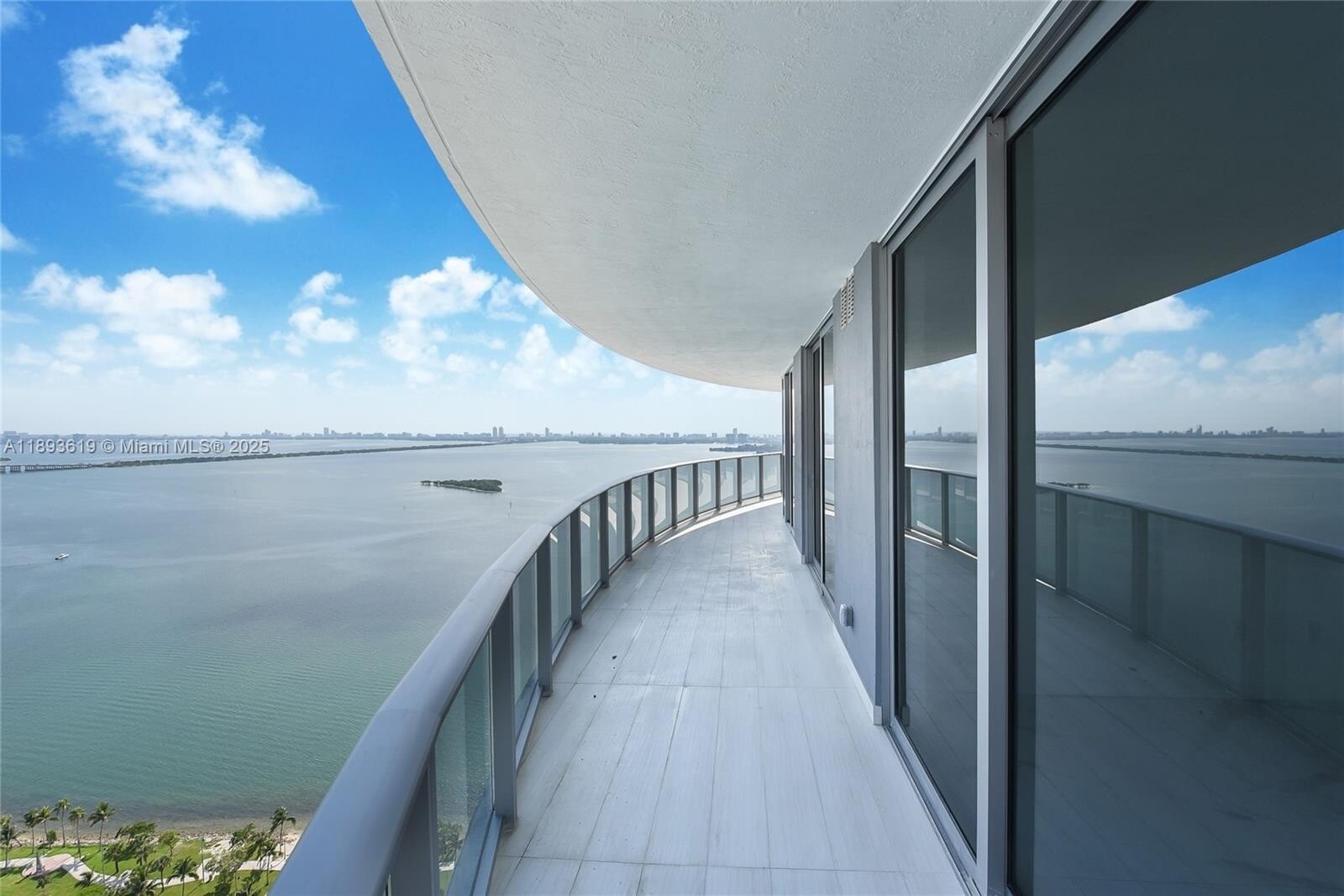 Building Photo - 488 NE 18th St