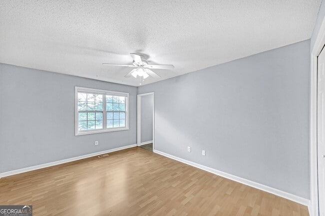Building Photo - 4000 Sand Wedge Cir