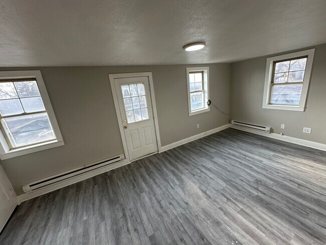 Building Photo - 260 Pronesti Ln