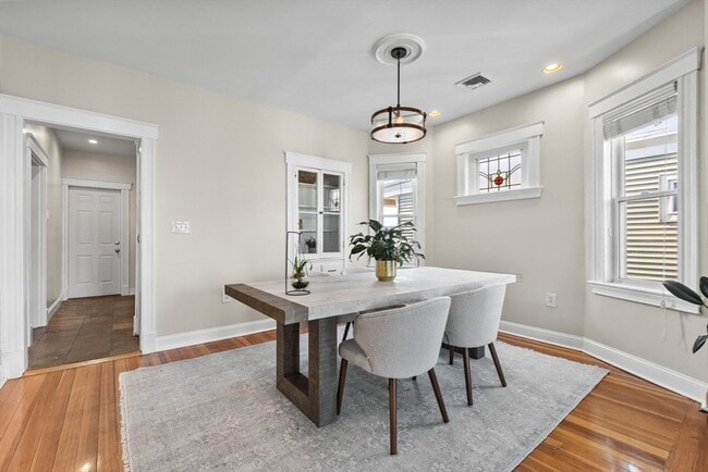 Building Photo - 185 Savin Hill Ave