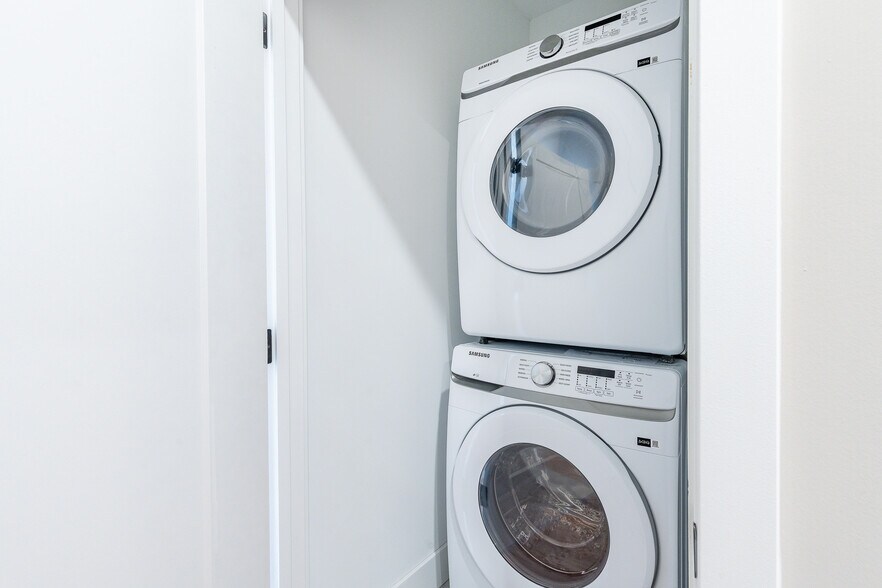 laundry - 1331 N 17th St