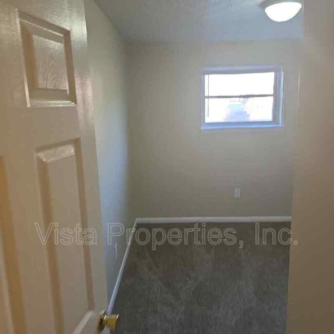 Building Photo - 4119 Glen Hill Manor Dr