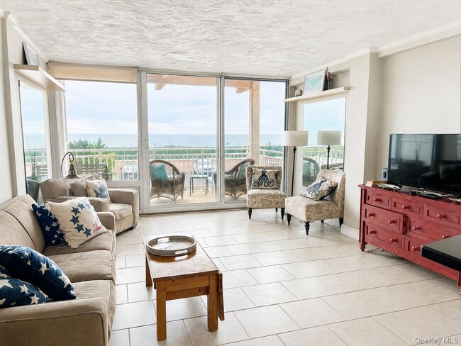 Building Photo - 830 Shore 5J