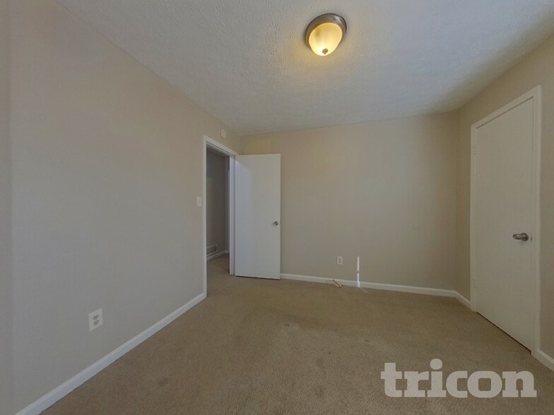 Building Photo - 117 Normas Way