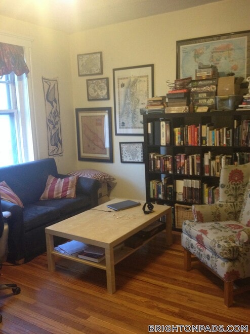 Building Photo - 10 Lothian Rd