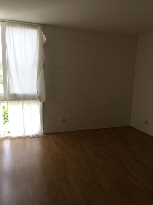 Building Photo - 5210 Likini St