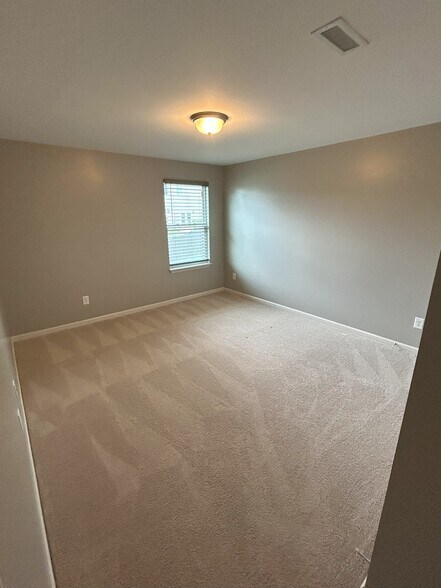Bedroom 2 - 112 Winifred Dr