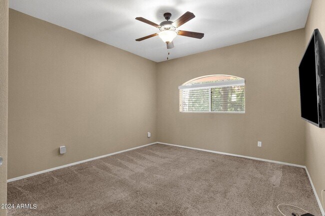 Building Photo - Welcome to this stunning 3-bedroom, 2-bath condo in the heart of McCormick Ranch!