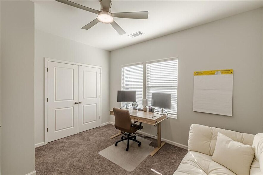 Building Photo - 1205 Skylar Ln SE