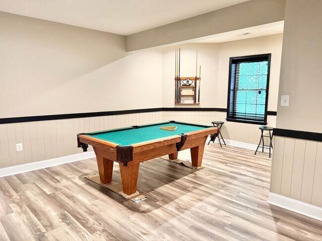 Building Photo - GORGEOUS FORMER MODEL HOME - MINUTES TO QUANTICO