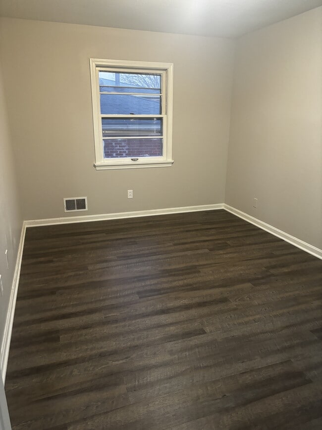 Building Photo - 4406 Rockwood Dr