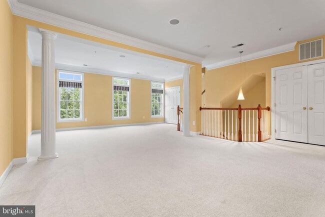 Building Photo - 3675 Spring Hollow Ln