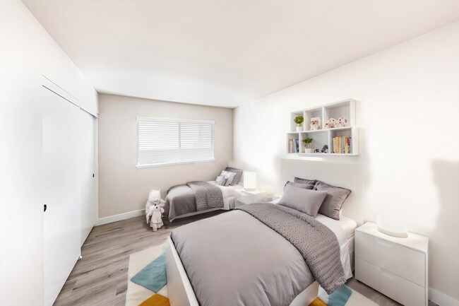 Building Photo - Upgraded 4 bedroom Fountain Valley Home
