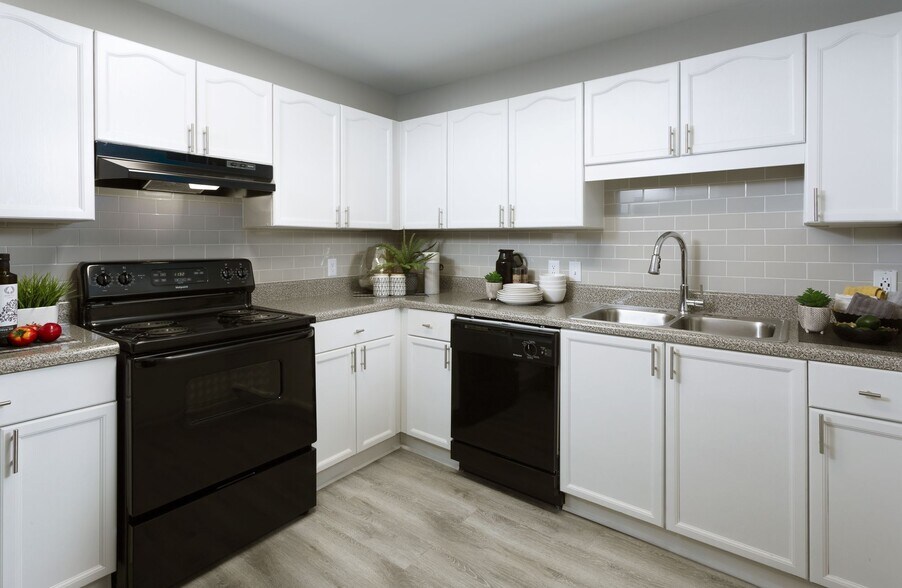 EVERGREEN PARK 7305 Village Center Blvd Fairburn GA 30213 Apartment