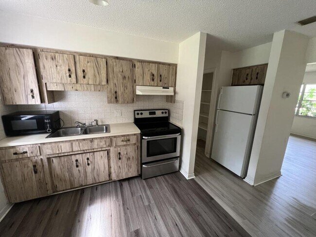 Building Photo - 7424 E Ringer Ct