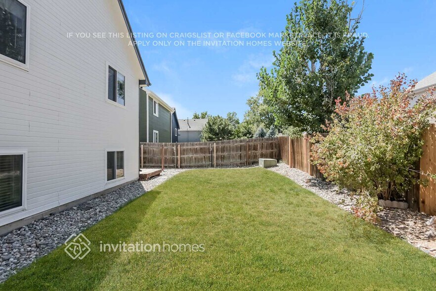 Building Photo - 17487 E Plateau Dr