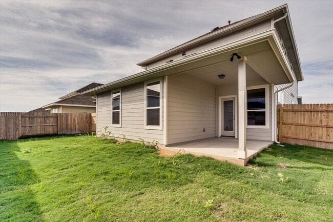 Building Photo - 123 White Dunes Dr