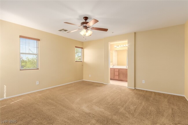Building Photo - 179 Redwood Pond Dr