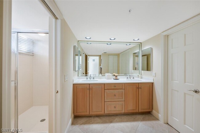 Building Photo - 20 Seagate Dr