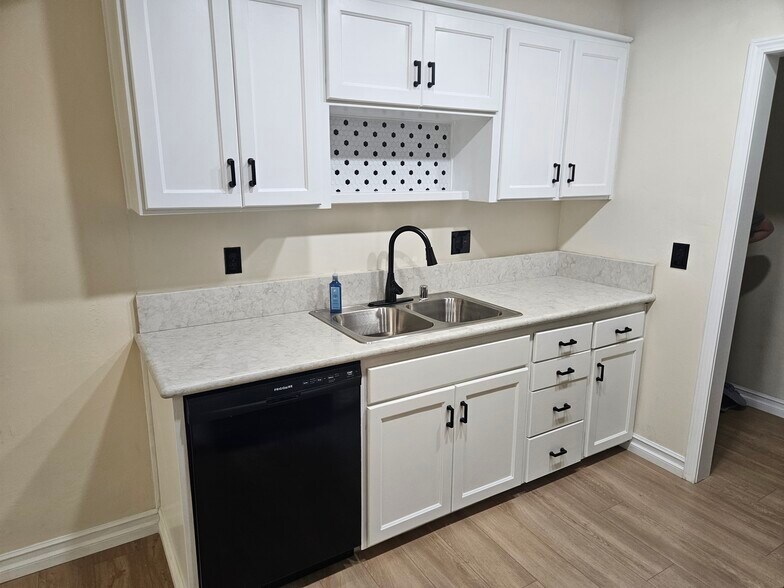 Building Photo - 8649 Lake Murray Blvd