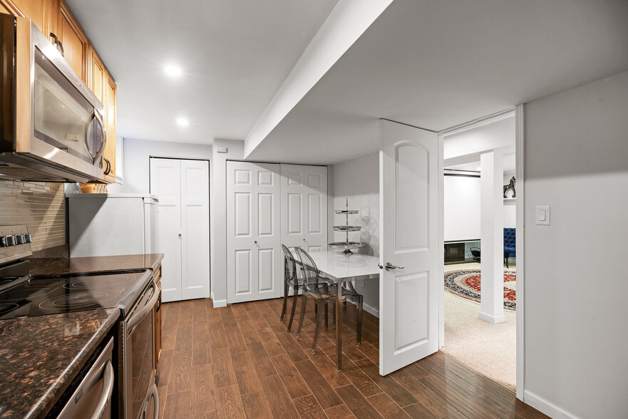 Lower level Mother-In-Law Apartment - 15610 Holdridge Rd E