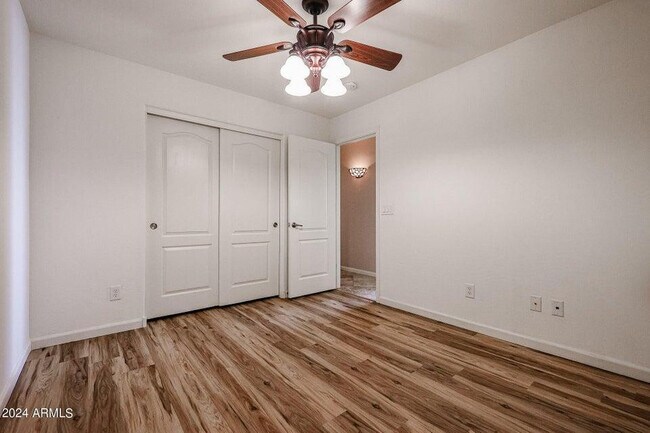 Building Photo - 3974 N Dead Wood Dr