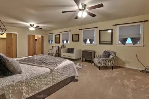 Building Photo - 713 Montclaire Dr NE