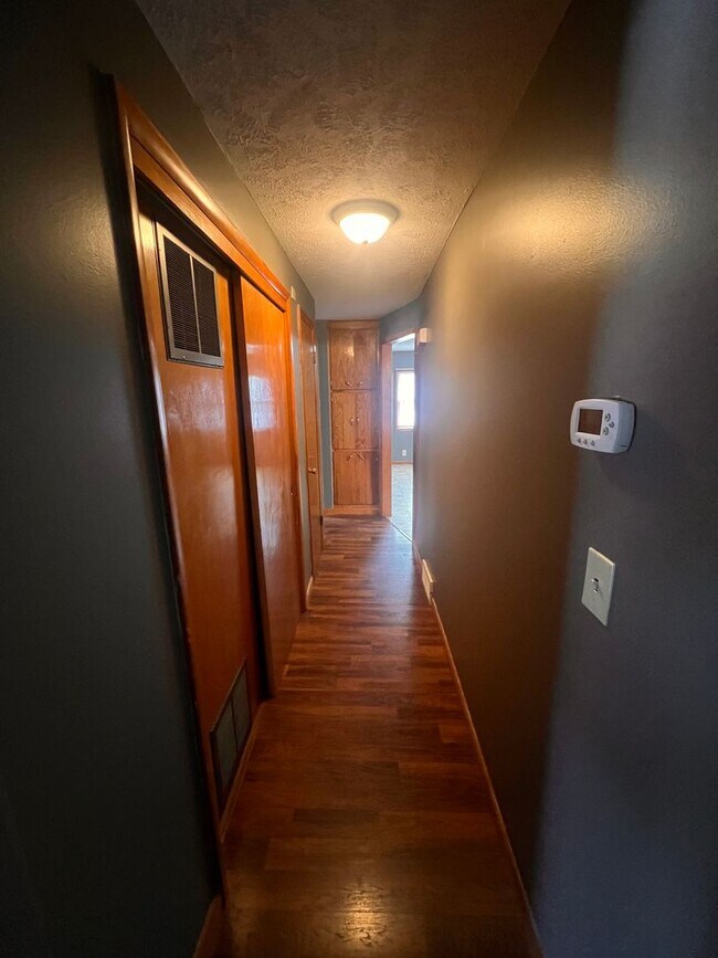 Building Photo - 1112 Plum St