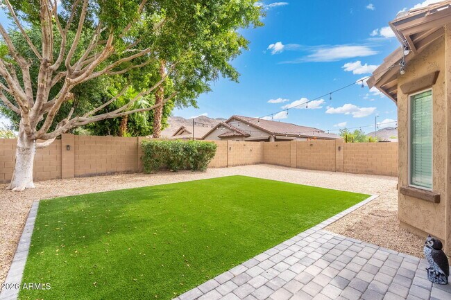 Building Photo - 5244 W Maya Way