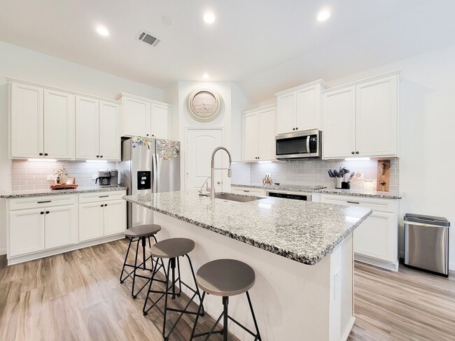 Building Photo - BEAUTIFUL 4 BEDROOM 2 BATH HOME WITH ALL THE UPGRADES ON 1 ACRE LOT IN NEW WAVERLY, TEXAS
