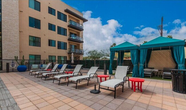 Building Photo - 7300 E Earll Dr