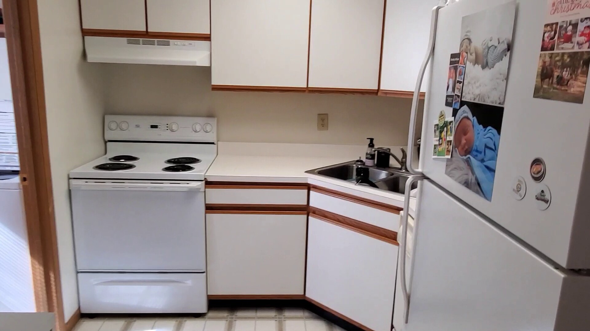 Building Photo - 600 Grant Ave