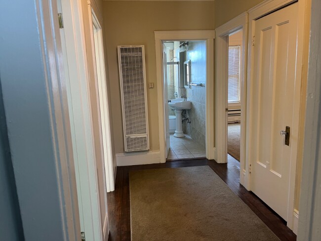 Building Photo - 2996 Folsom St