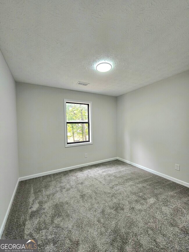 Building Photo - 5303 Kemper Pl