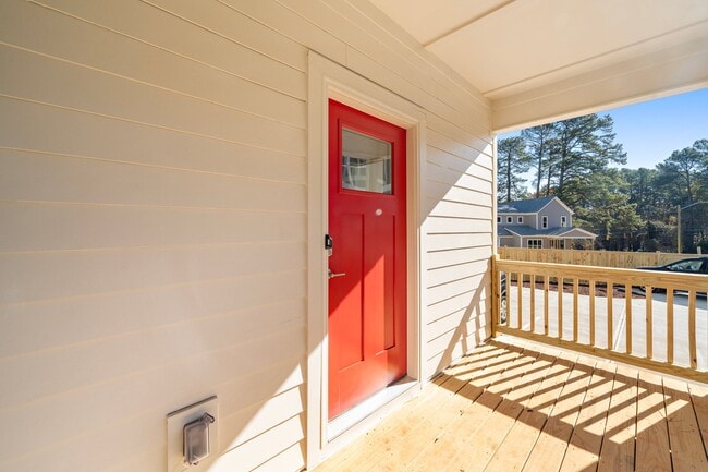 Building Photo - 3904.5 Avent Ferry Rd