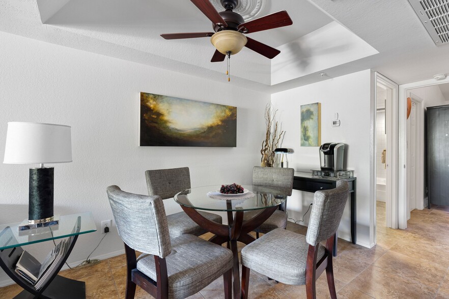 Building Photo - 1211 N Miller Rd