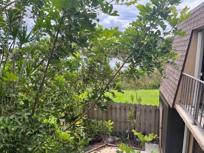 Building Photo - 4803 Waterview Cir