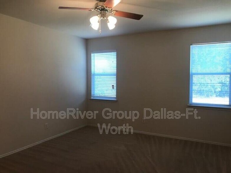 Building Photo - 1921 Caddo Springs Dr