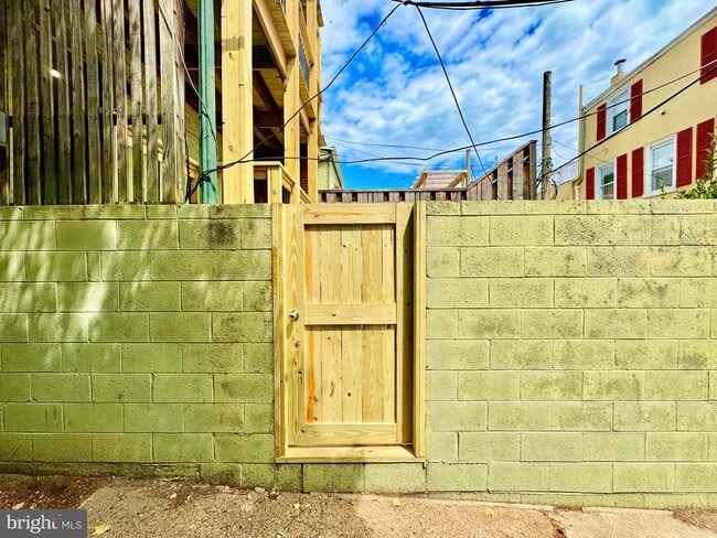 Building Photo - 2148 Green St