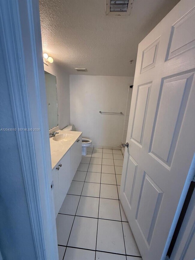 Building Photo - 15470 SW 284th St